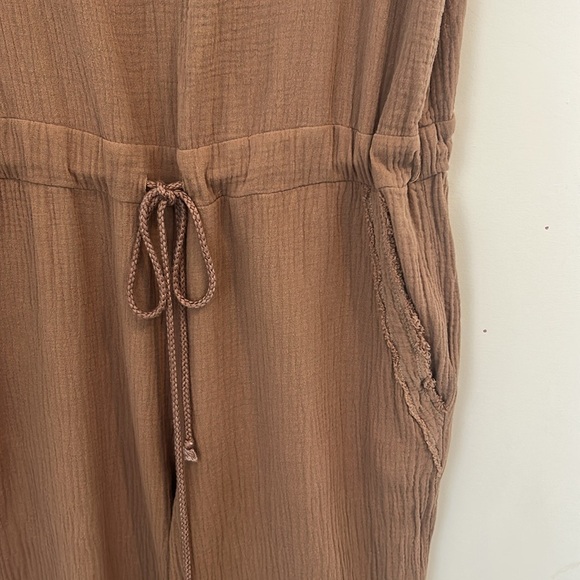 Flawless Martini Flight Sleeveless Jumpsuit Gauze 100% Cotton Tan Size M - Picture 5 of 17